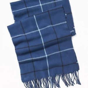 Old Navy Patterned Flannel Scarf for Men